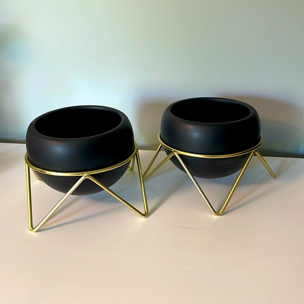 Plant Pots from Umbra